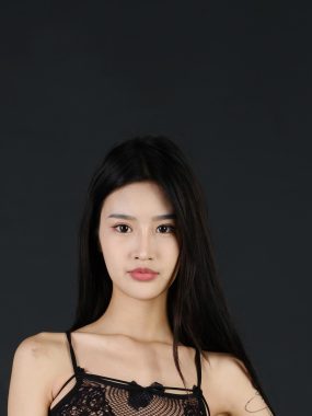 国模 行色 小雅 私拍套图无水印原版写真619P 6.2G