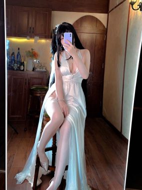 半半子微博COS图集合集下载[持续更新]